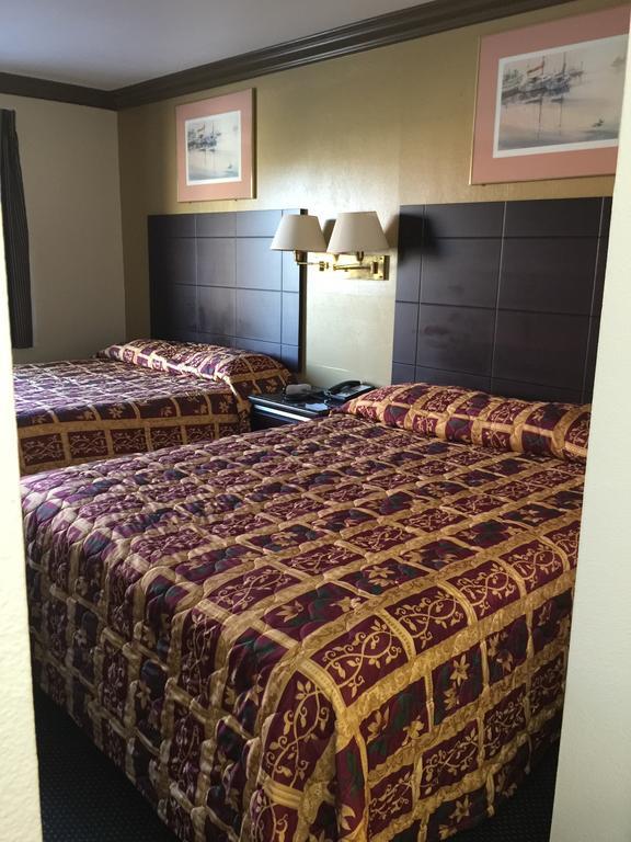 Mountain Inn Ontario Phòng bức ảnh