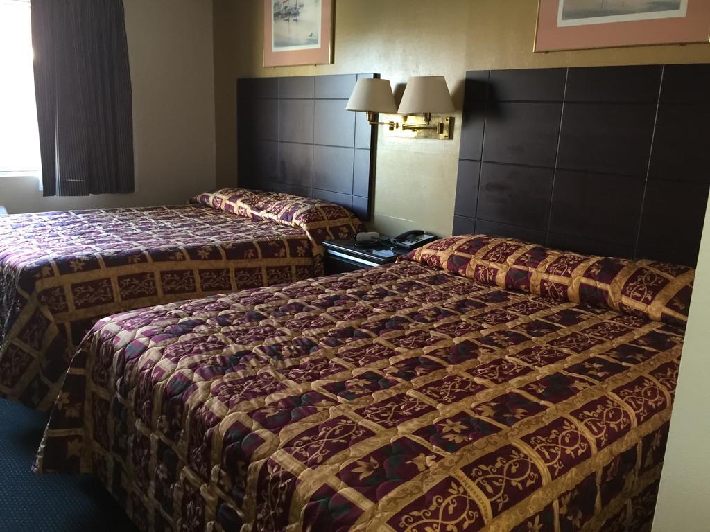 Mountain Inn Ontario Phòng bức ảnh