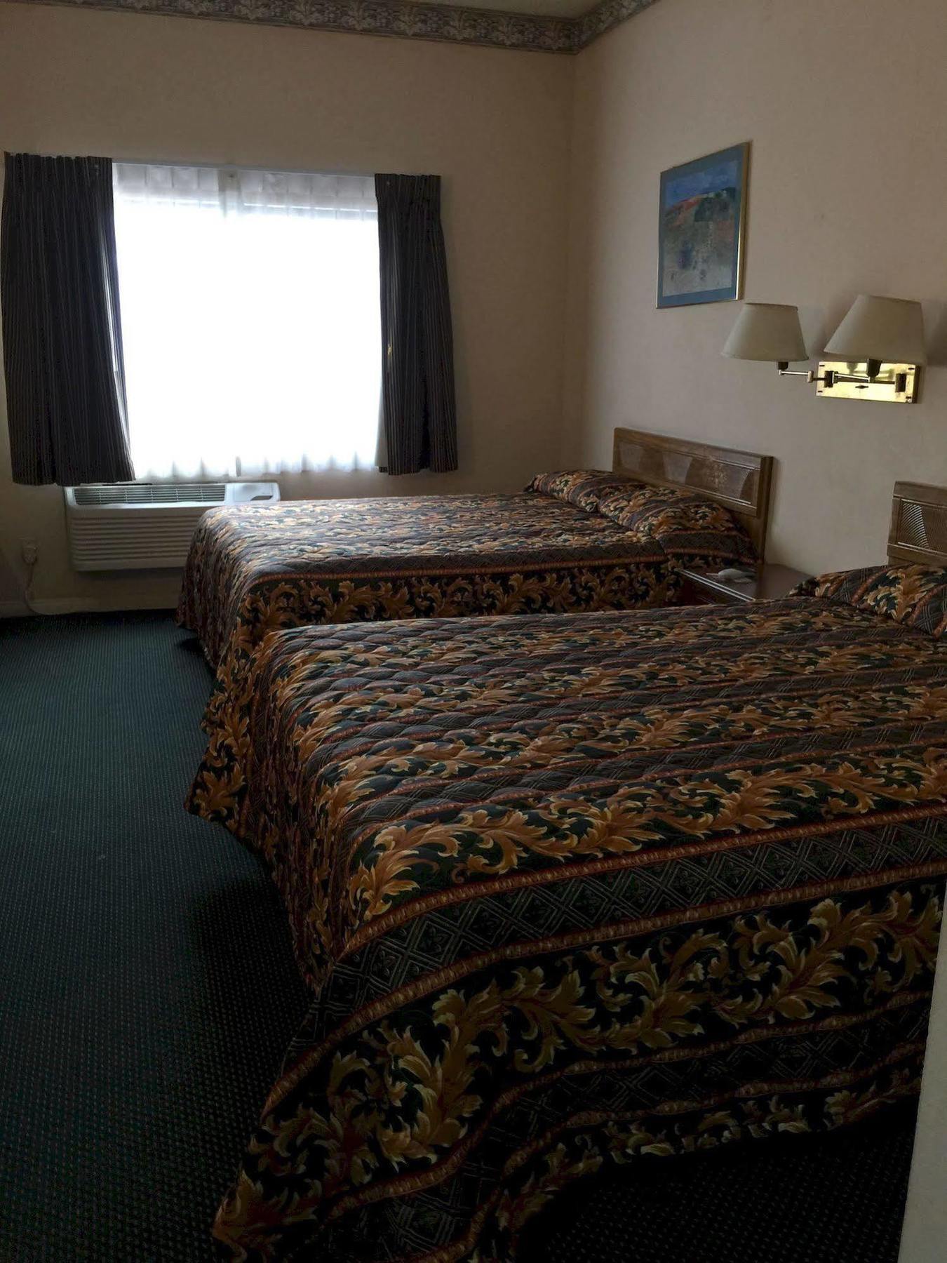 Mountain Inn Ontario Ngoại thất bức ảnh